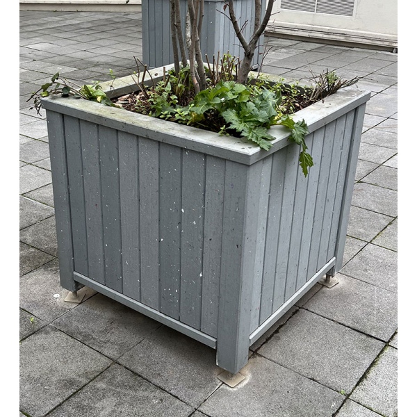 Jardinière en plastique recyclé